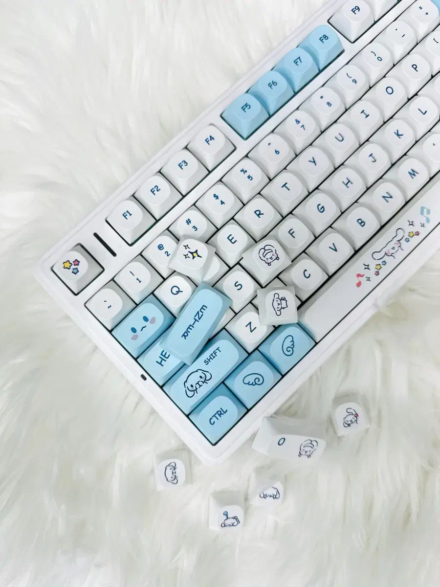 [XDA]산리오 시나모롤 PBT 화이트 블루 커스텀 키캡 포인트